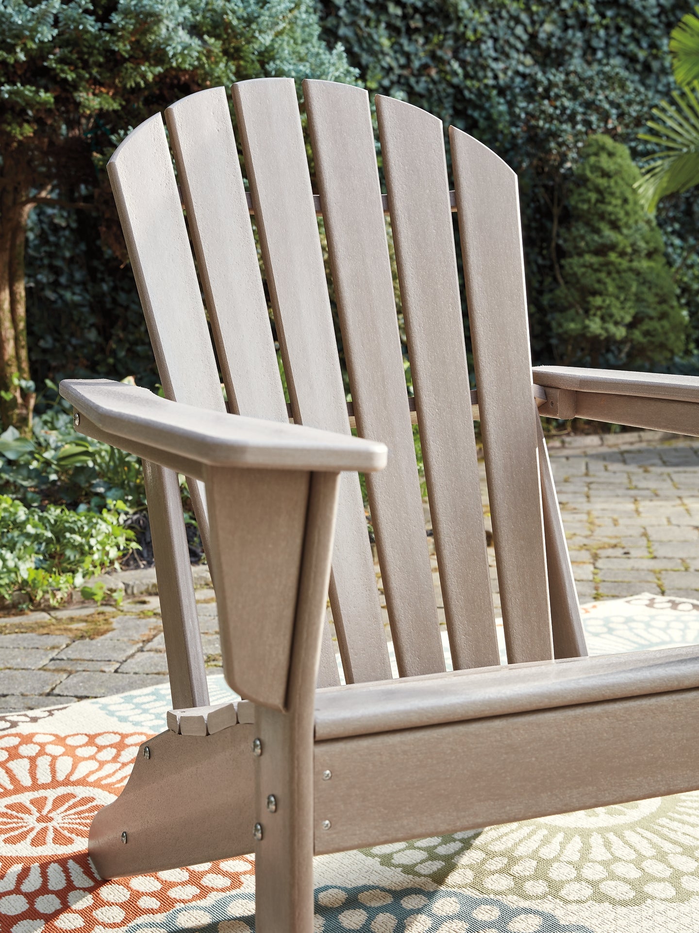 Sundown Treasure 2 Outdoor Chairs with End Table