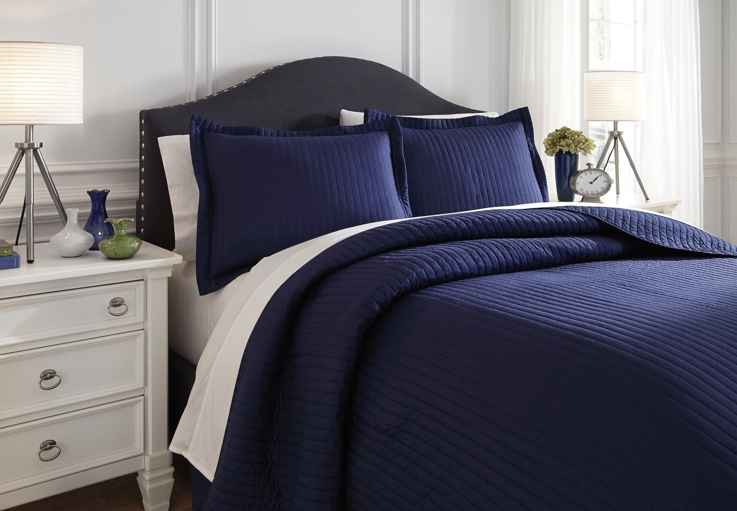 Raleda King Coverlet Set