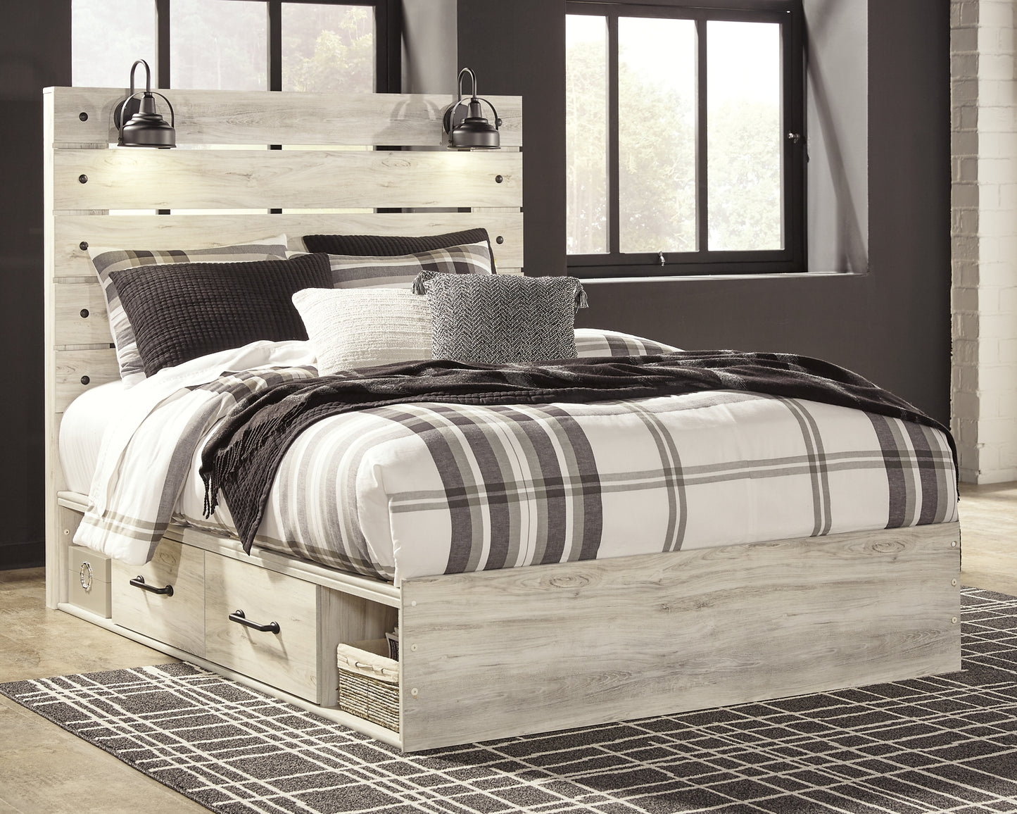 Cambeck  Panel Bed With 4 Storage Drawers